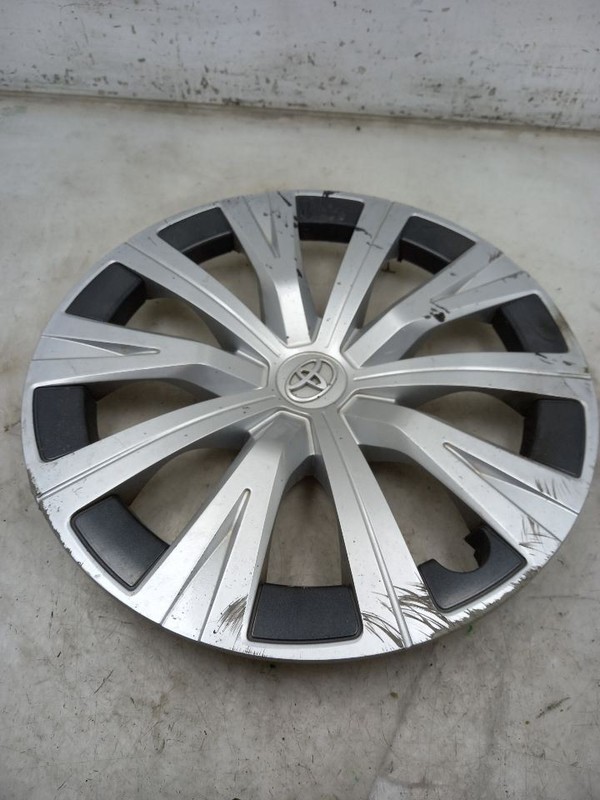 18-23 TOYOTA CAMRY 16" WHEEL COVER HUB CAP SCRATCHES 10 SPOKE