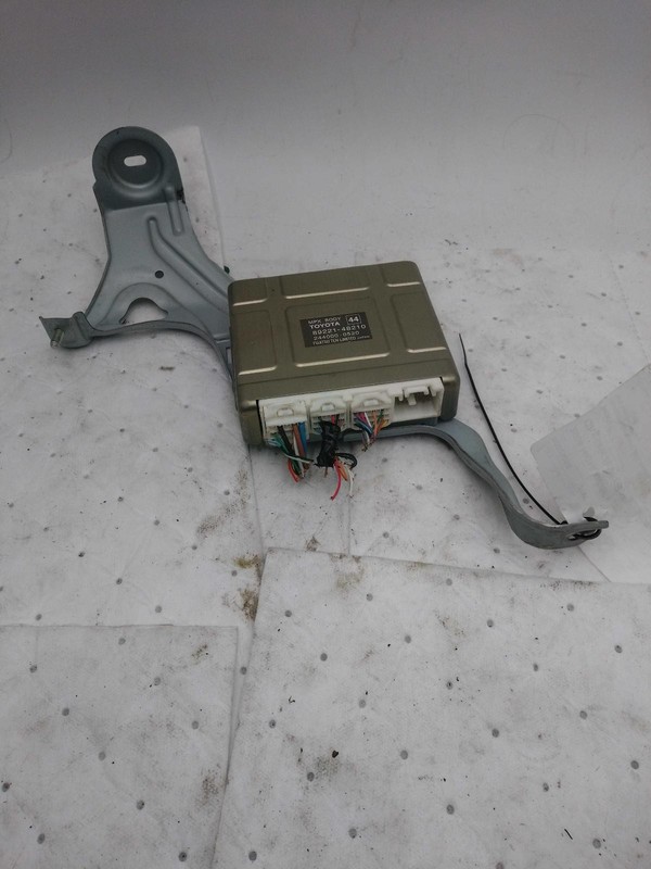 2006 Toyota Highlander Interface Multiplexing Control Module OEM Used 235K
