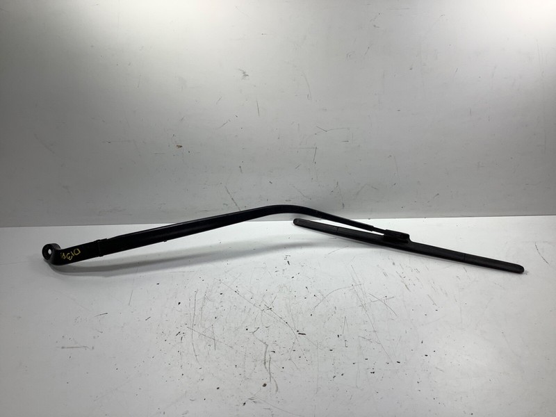 013-017 Honda Accord 4D Right Passenger Windshield Wiper Arm 76610-T2F-A01 OEM
