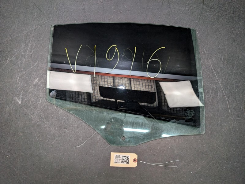 Rear Right Door Window Glass 2017 Volvo S60 31385419 2014 2015 2016 2018