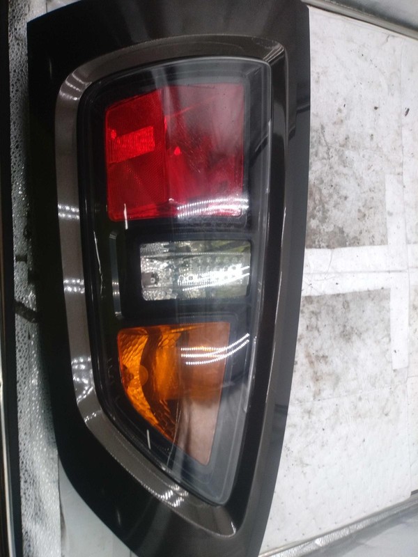 2011 KIA SOUL Right Tail Light Assembly Black OEM 2412 130k Miles