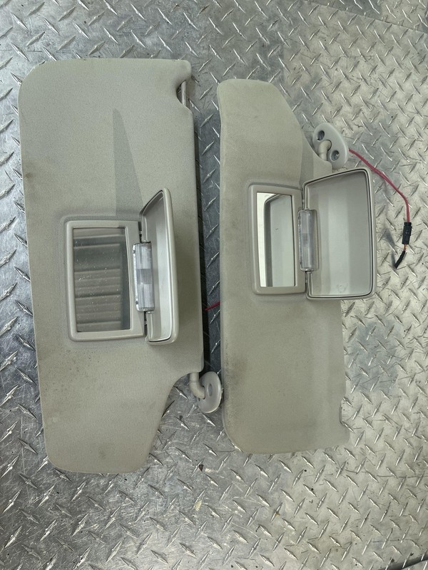 06-10 Jeep Commander LH RH Sunvisor Set Oem Tested 06 07 08 09 10