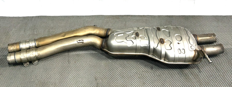 📌 2018 - 2025 AUDI S4 S5 A5 3.0L EXHAUST CENTER MUFFLER RESONATOR PIPE OEM