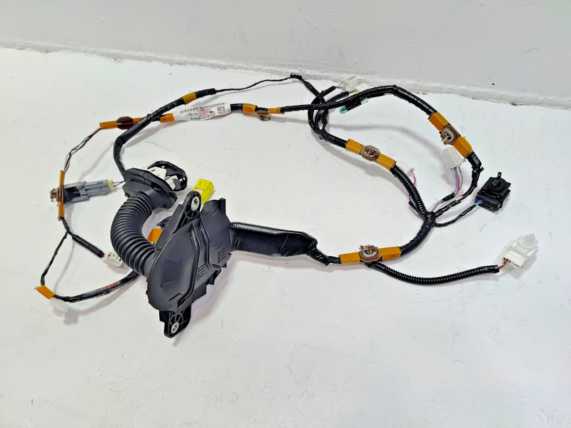 2019 TOYOTA CAMRY FRONT RIGHT PASSENGER SIDE DOOR WIRE WIRING HARNESS OEM