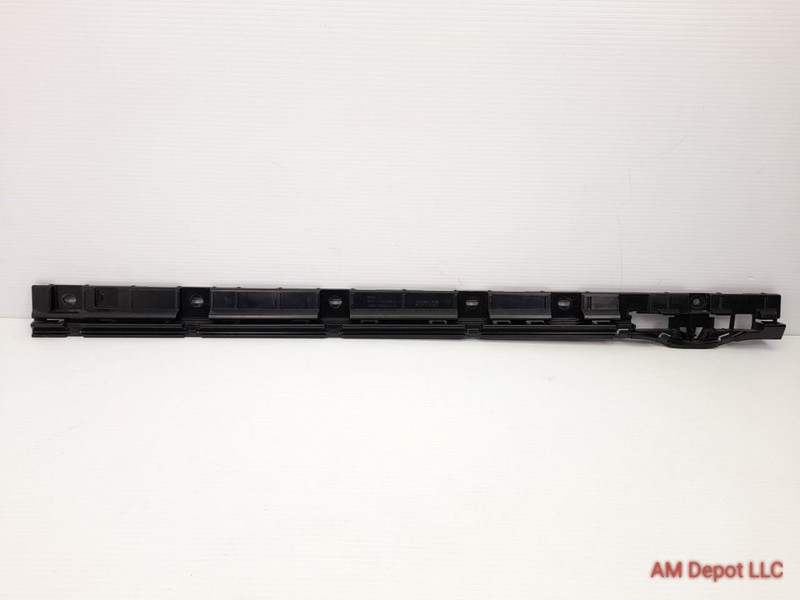 2012 BMW 535i 550i GT F07 Front Left Skirt Rocker Panel Mount Strip Bracket