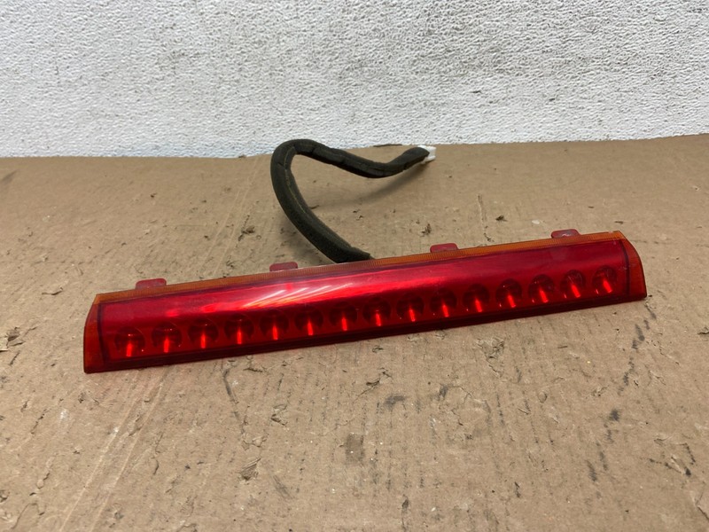 2007 to 2012 Hyundai Veracruz Rear 3rd Brake Light Lamp ad8165 DG