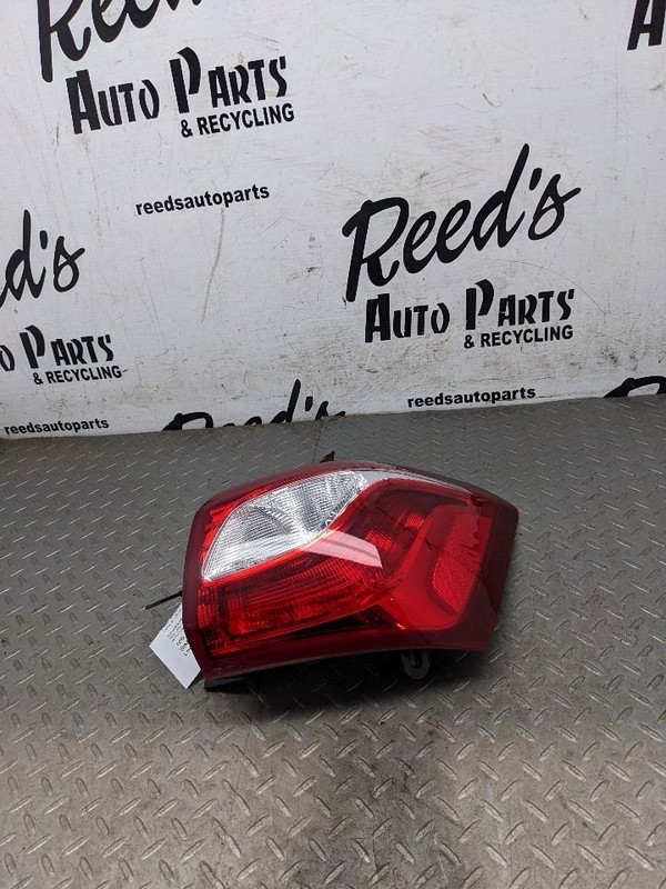 Passenger Tail Light Without LED Fits 18-21 EQUINOX 1143050