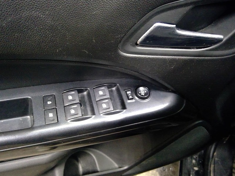 Driver Front Door Switch Driver's Window Crew Cab Fits 15-22 CANYON 1780337