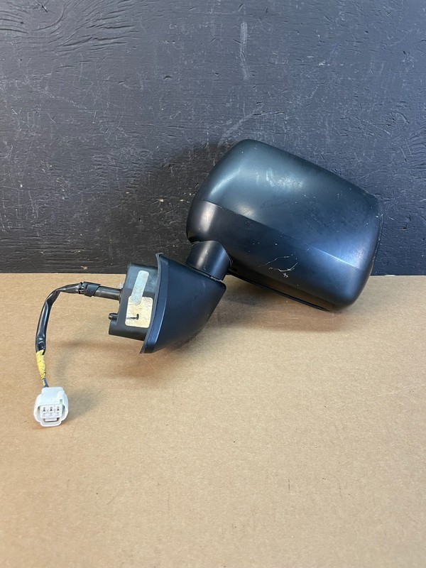 2004 - 2009 Mitsubishi Endeavor Left Driver LH Door View Mirror ac9952 DG