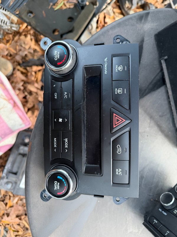 11 KIA SORENTO SX OEM HEATER AC A/C CLIMATE CONTROL W/ REAR AC 97250-1U360