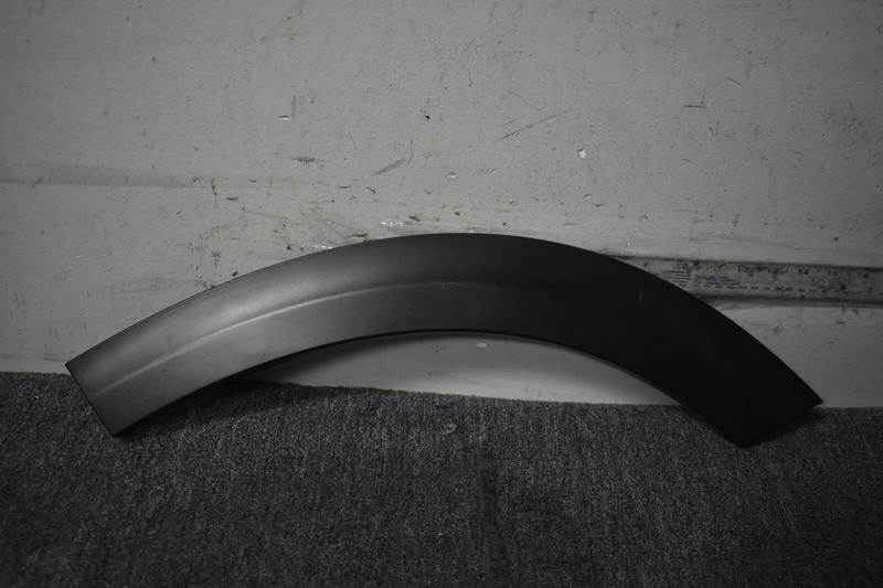 2019 INFINITI QX50 PURE REAR LEFT SIDE MOLDING FACTORY OEM