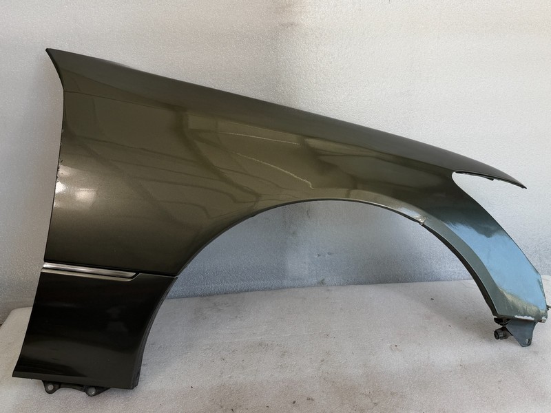 2004 2005 2096 FRONT RIGHT FENDER LEXUS LS430