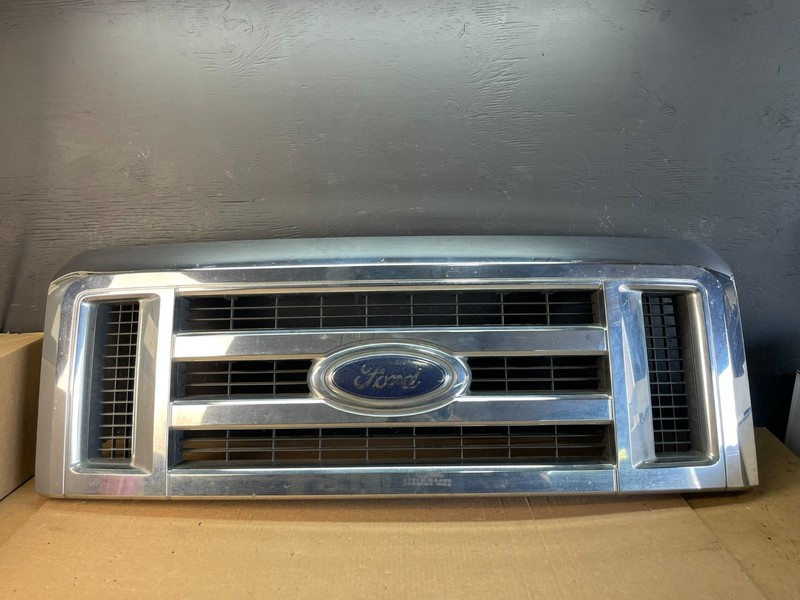 2008 to 2014 Ford Econoline E150 E250 Front Upper Chrome Grill Grille ad0272 DG