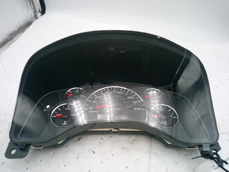 2011 Chevrolet Express 2500 Speedometer Gauge OEM 121k Miles NJ25-27598-703749