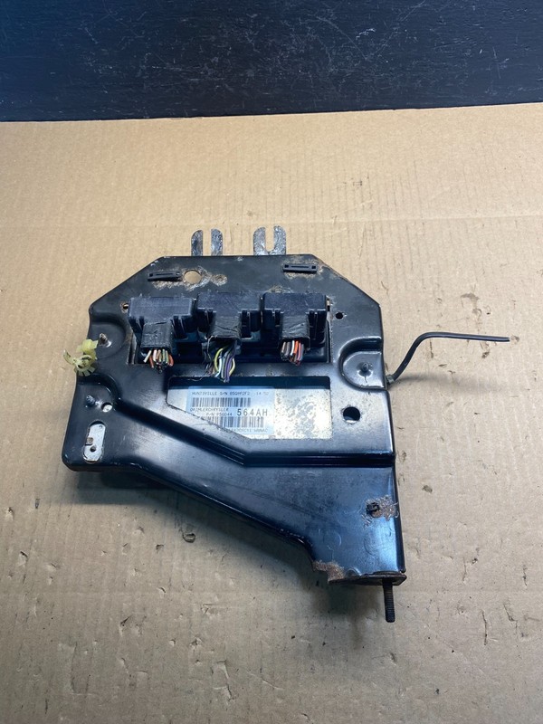 2004 Jeep Grand Cherokee 4.7L ECM ECU Engine Control Computer Modul AC2587 DW