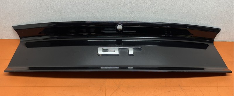 FR3B6342504 | 2015 - 2020 FORD MUSTANG GT REAR TRUNK LID TRIM PANEL OEM Black