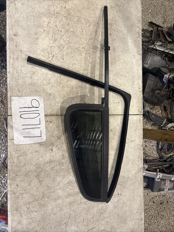 1998 - 2003 Dodge Durango Rear Left Driver Door Window Vent Glass OEM