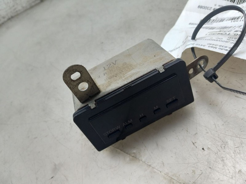 1991 TOYOTA LAND CRUISER 4.0L 4WD AT INTERIOR DIGITAL CLOCK