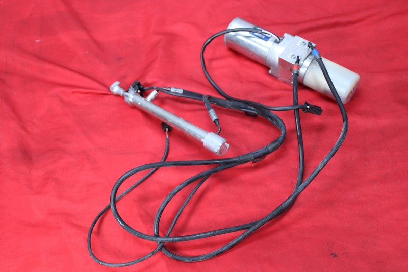 07-13 Mercedes W221 S550 S600 Trunk Lid Locking Hydraulic Pull Down Pump OEM✅