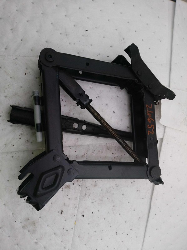 2019 JEEP CHEROKEE Floor Jack RED 6351024 Used 93k Miles OEM Quality