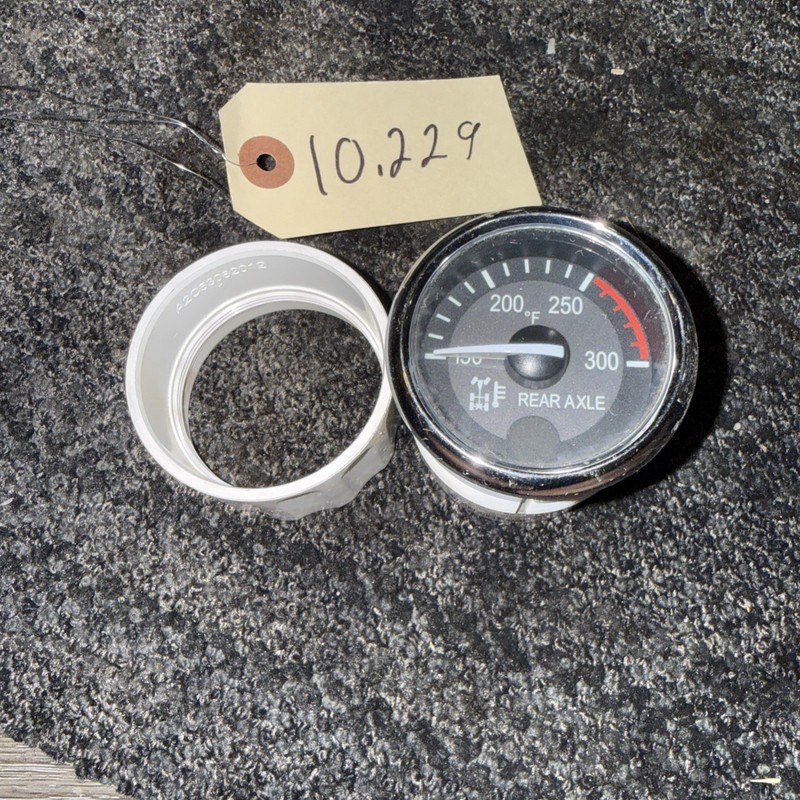 Peterbilt 587 Gauge Rear Axle | P/N Q43-6002-110C