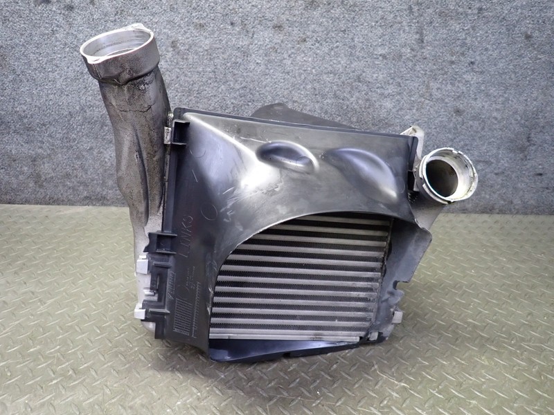 2011-2018 PORSCHE CAYENNE 958 4.8L TURBO LEFT INTERCOOLER UNIT W SHROUD