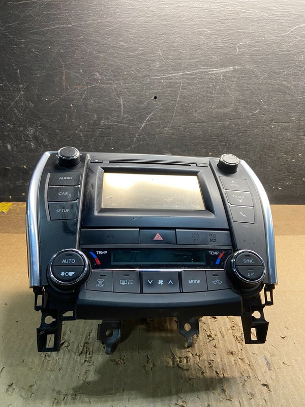 2012 2013 2014 Toyota Camry Radio CD Navigation Screen Display OEM Y7535 DG