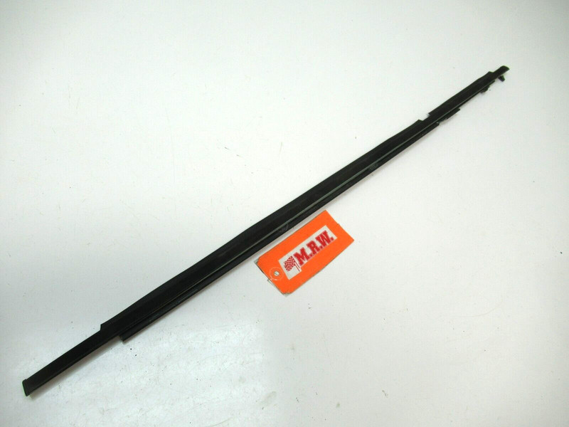 MOLDING DOOR GLASS WINDOW SEAL DRIVER SIDE REAR for 01 02 03 04 05 TOYOTA RAV4