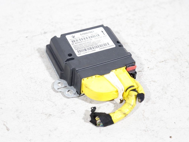 OEM 2014 - 2017 MASERATI GHIBLI CONTROL MODULE670007061
