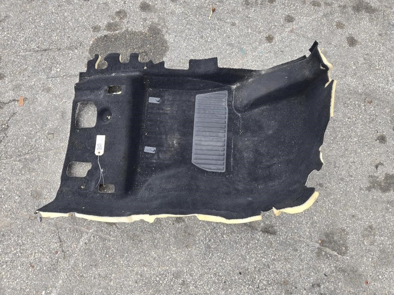 Front Left Floor Covering Carpet 2018 Range Rover Velar 2019 2020