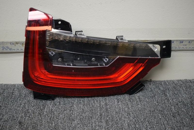 2014-2016 BMW I3 LEFT SIDE TAIL LIGHT FACTORY OEM