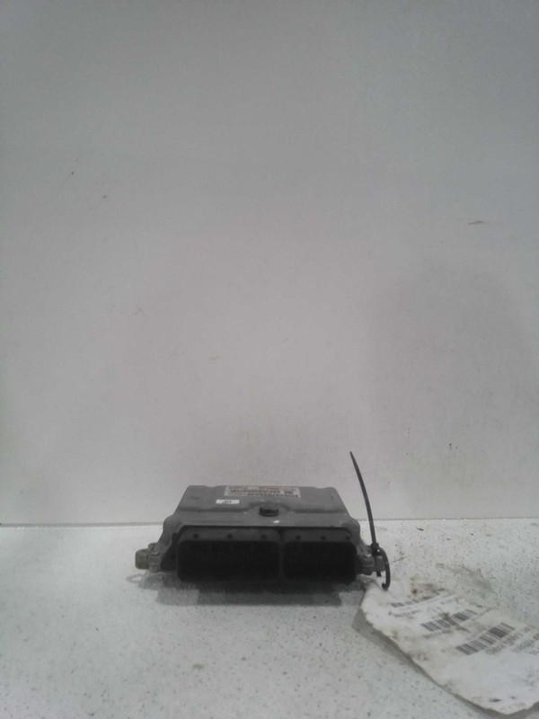 2011 VOLVO 40 SERIES Engine Control Module ECM OEM 261209038 151K Miles