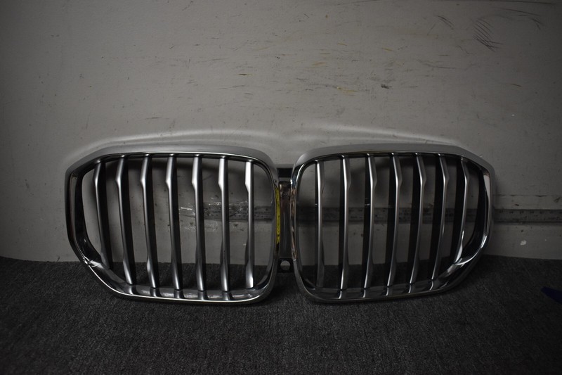 2019-2020 BMW X5 FRONT GRILLE CHROME TRIM FACTORY OEM
