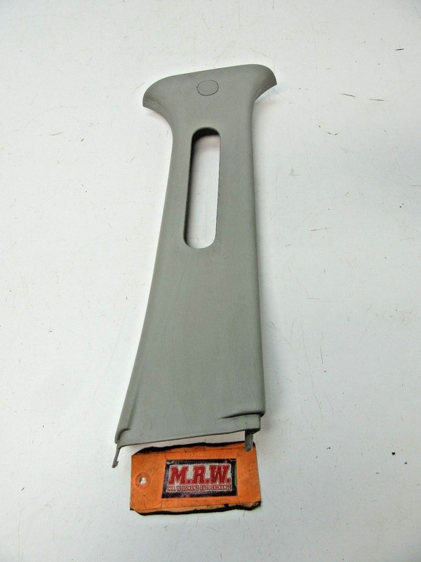 PASSENGER SIDE TRIM B POST PILLAR SEAT BELT COVER DOOR PANEL TOP CAP PILLER R RH