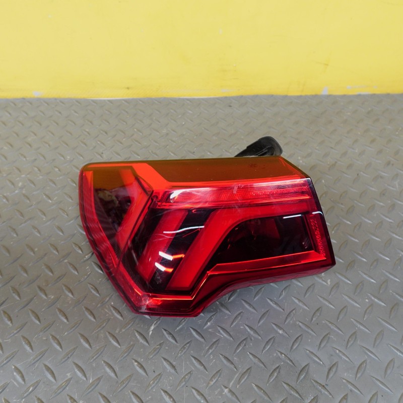2019-2024 AUDI Q3 REAR LEFT SIDE OUTER TAILLIGHT LED LIGHT LAMP OEM 83A945091A
