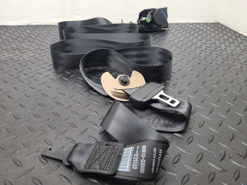 16-21 Hyundai Tucson Left Driver Seat Belt Retractor Black OEM 88810-D3500