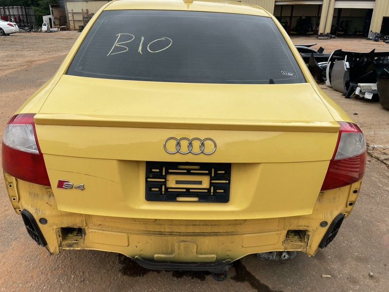2004-2005 AUDI S4 TRUNKLID DECKLID TRUNK WITH SPOILER YELLOW SMALL RUST OEM