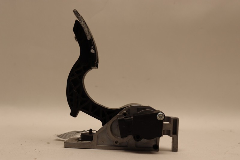 2008-2023 MACK CXU613 MP8 GAS ACCELERATOR THROTTLE PEDAL OEM