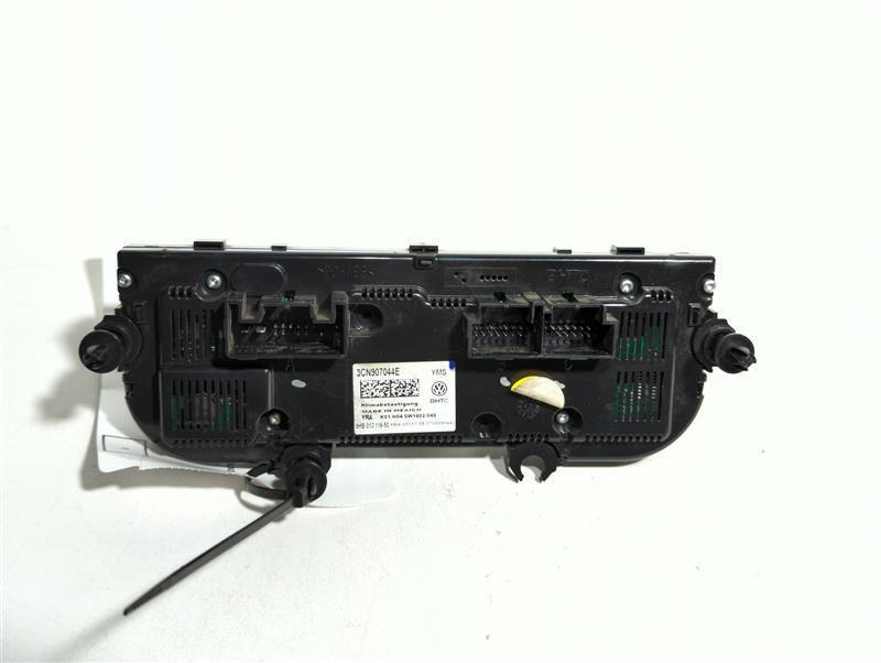 2018 Volkswagen Atlas A/C Selector Switch OEM Maroon 3CN907044FWZU Used