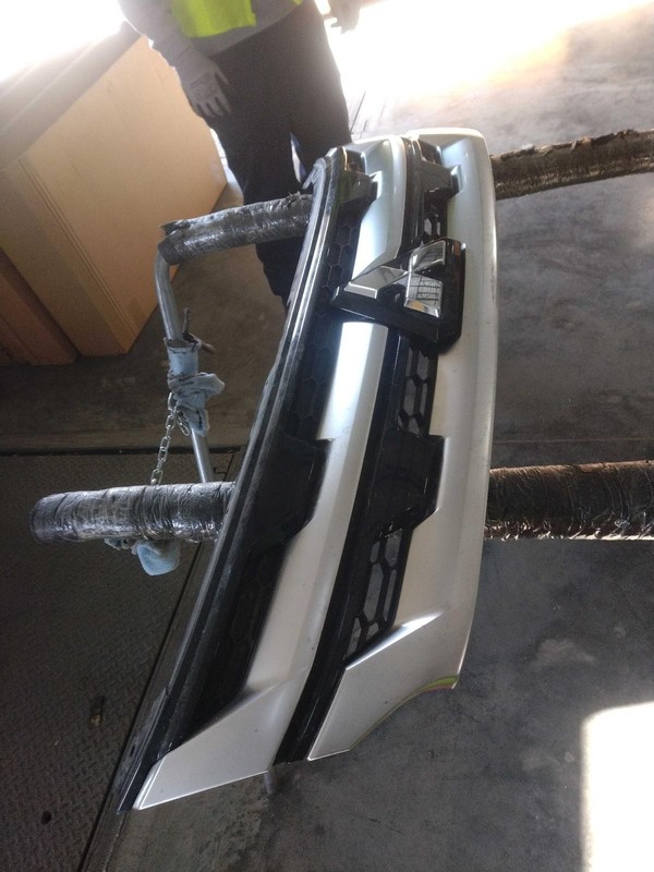 2020 Mitsubishi Outlander Sport OEM Grille Blue Good Condition 62310W140P