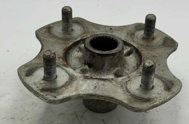 1993 Honda Fourtrax TRX300 TRX 300 2X4 4X4 Rear Axle Hub Spindle Wheel Mount Lug