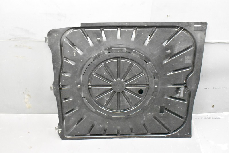 1993 Mercedes Benz E Class W124 280E Trunk Spare Tire Cover Panel Rear Oem