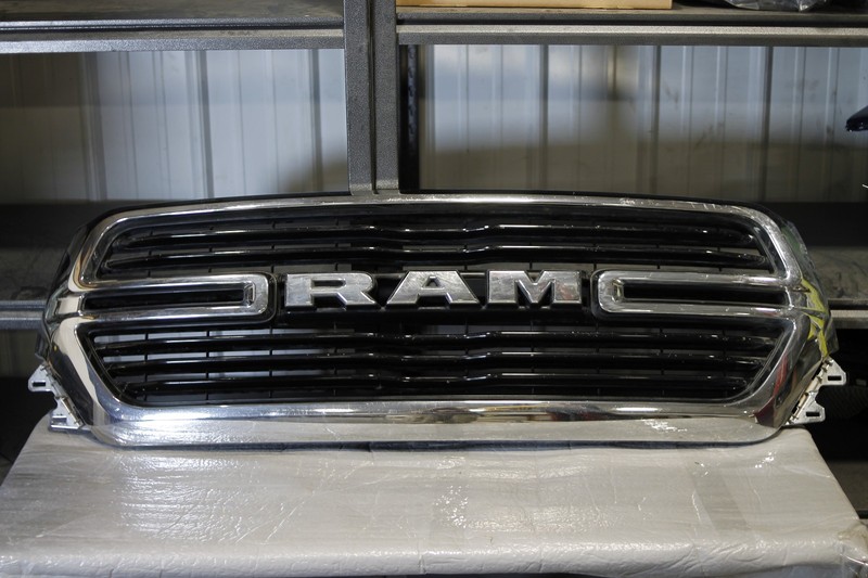 2019-2021 Dodge Ram 1500 Front Chrome Grille Grill Oem