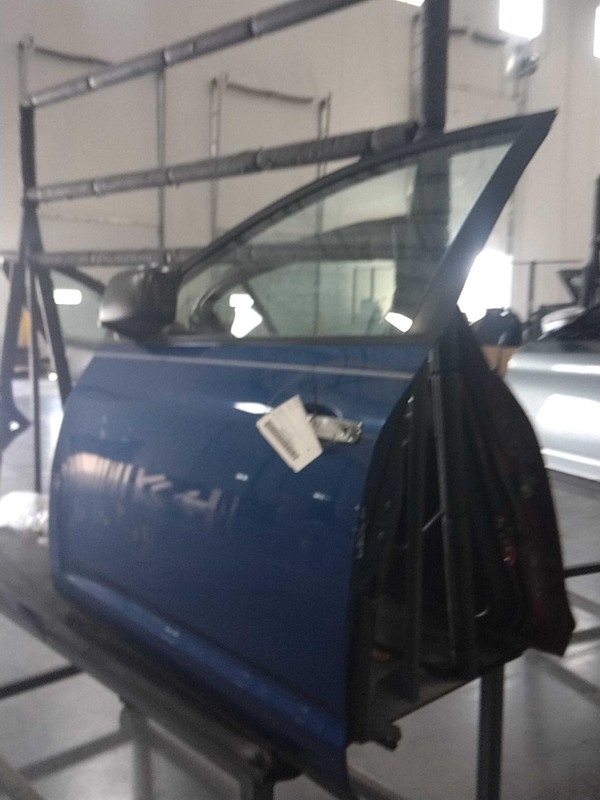 2010 Nissan Rogue Left Front Door Blue 4DR SUV OEM Used 164K Miles