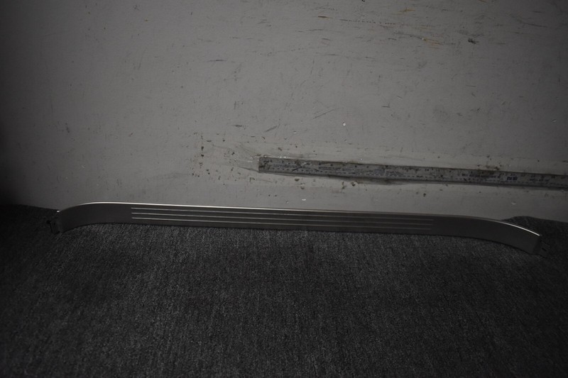 BENTLEY RIGHT SIDE STEP MOLDING TRIM LEFT SIDE FACTORY OEM