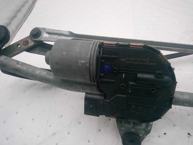 2016 Audi A3 Windshield Wiper Motor OEM 8V1955023D 113K Miles Red