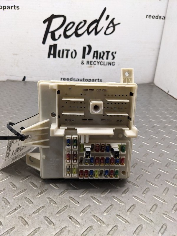 2011 CADILLAC CTS TRUNK COMPARTMENT FUSE BOX OEM, 20931504 1185808