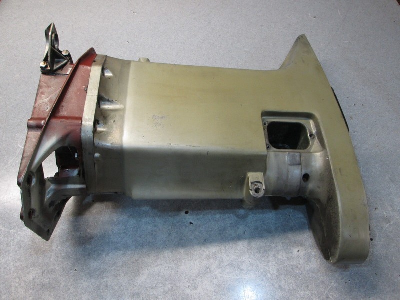 316509 0316509 Evinrude Johnson Outboard Exhaust Housing 85 100 125 Hp 1971-72