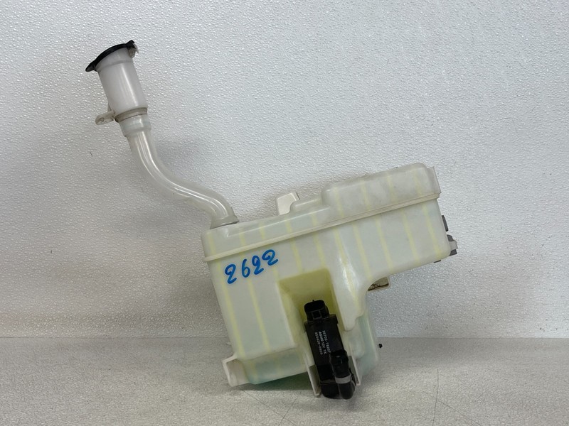 ⭐2007-2010 LEXUS LS600H WINDSHIELD WASHER FLUID RESERVOIR TANK/PUMP OEM LOT2622
