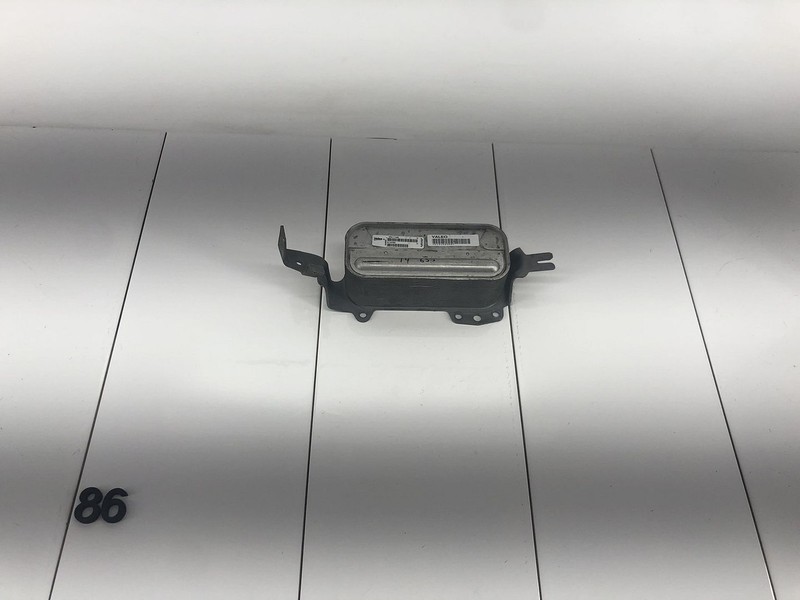 12-18 BMW 650I XDRIVE 4.4L V8 GAS ENGINE TRANSMISSION OIL COOLER RADIATOR OEM